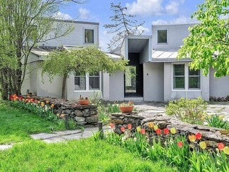 148 E Hill Rd, Woodstock, VT 05071