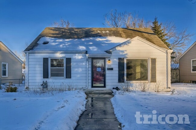 6921 Russell Ave S, Richfield, MN 55423 - photo 2