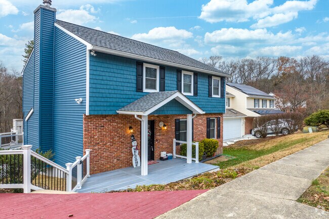 The homes in Gambrills are vibrant and picturesque.