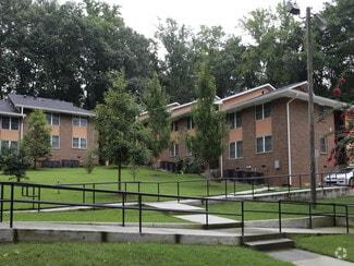 385 Holly St NW, Atlanta, GA 30318