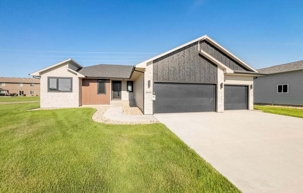 1-custom-5613 S Spirea Ave-98.jpg