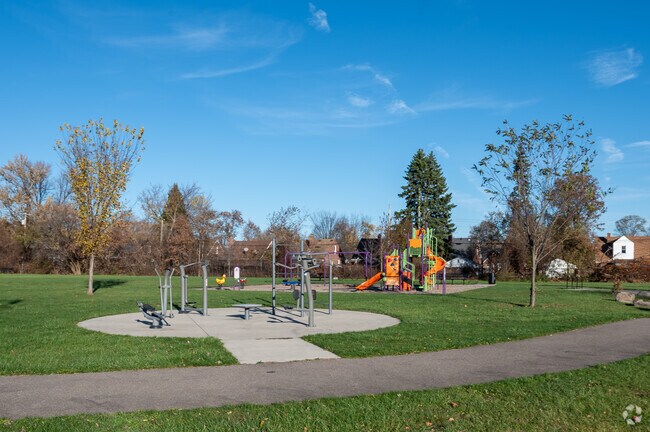 Doan Playground a Detroit Park in Plymouth-Detroit has a variety of amenities to enjoy.
