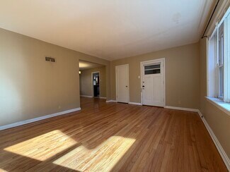 420 S Hanley Rd Unit 1W, Clayton, MO 63105