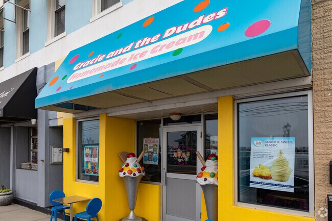 After a day at the beach, visitors to Sea Bright can stop for a refreshing ice cream treat at a local shop.