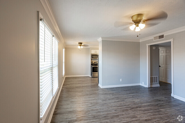 2BR, 1BA - 800 SF - Living Room