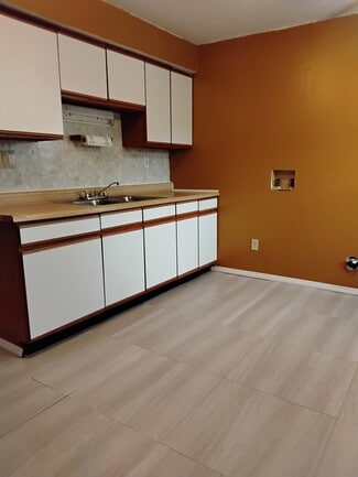 76 N Hatfield St, Dayton, OH 45417