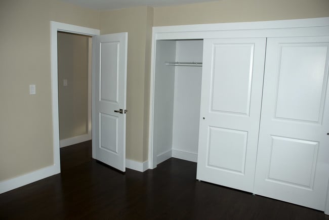 519 Jackson Ave unit 2, Rahway, NJ 07065 - photo 5