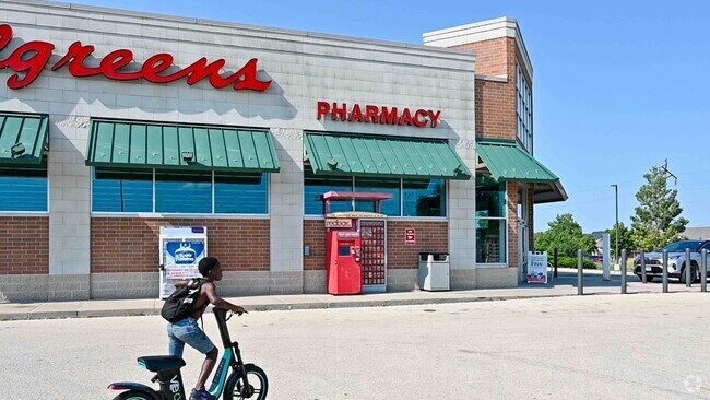 Walgreens located in  Southeast Urbana offers prescriptions, health and beauty aids and more.