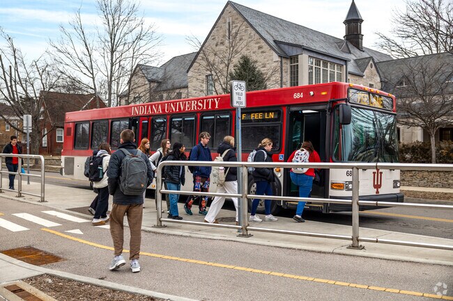 The Bloomington Transit system runs throughout Near West Side.