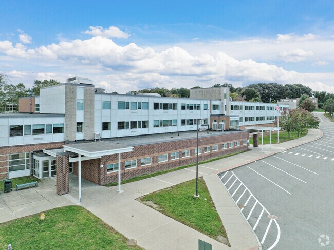 1Lt Charles W. Whitcomb Middle School is a public school in Marlborough for grades 6-8.
