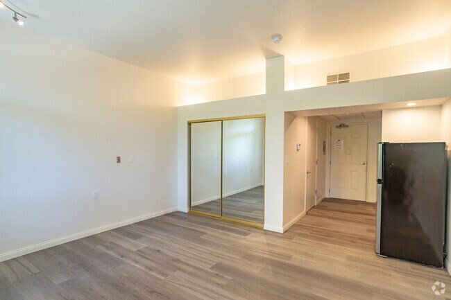 Legacy Hills at Poway 55+, Poway, CA 92064 - photo 3