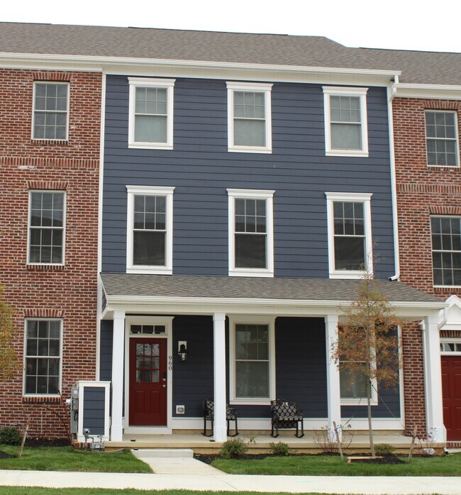 960 Lorewood Grove Rd, Middletown, DE 19709