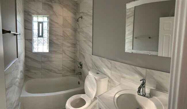 1149 Deerfield Rd unit A, Deerfield, IL 60015 - photo 7