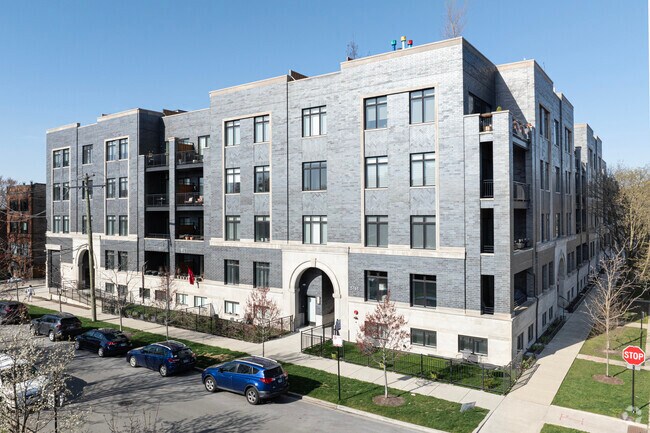 Modern Apartment complexes with street parking are newly available in Andersonville.