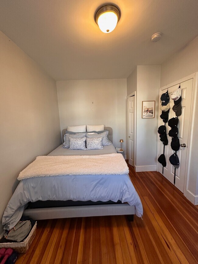 876 Adams St unit 1, Dorchester Center, MA 02124 - photo 6