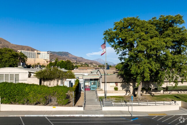 Find great teachers at Belvedere Elementary in Highland.