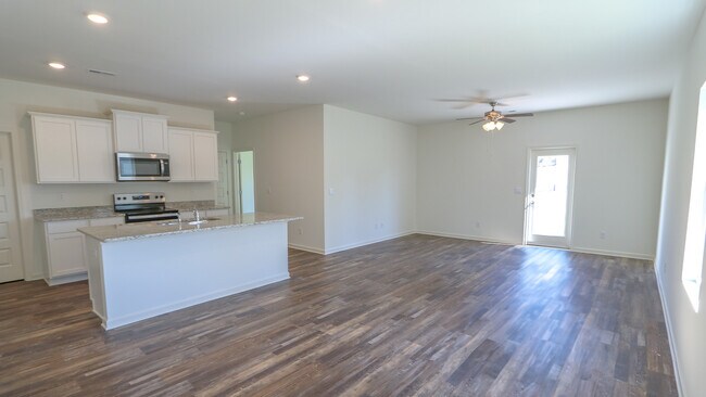 2302 Surry SW, Cullman, AL 35055 - photo 4