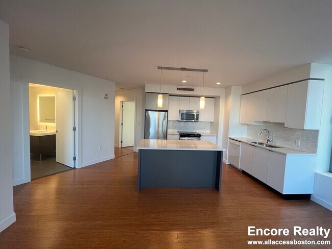 120 Kingston St unit 1805, Boston, MA 02111 - photo 6