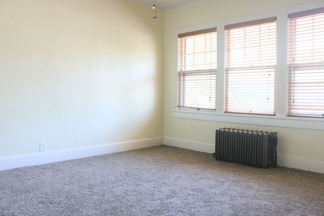 68 S 21st St unit B, Terre Haute, IN 47803 - photo 4