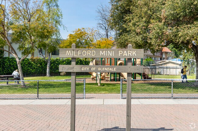 Families in Vineyard have quick access to Milford Mini Park that features a playground.