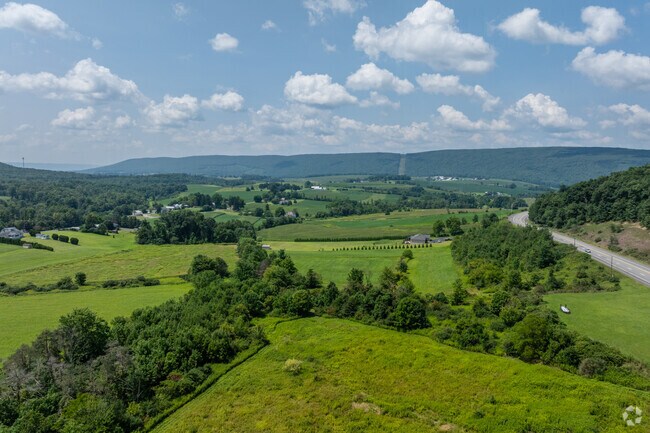 Residents of Barry can live in harmony with nature and farmland with thousands of acres to see.