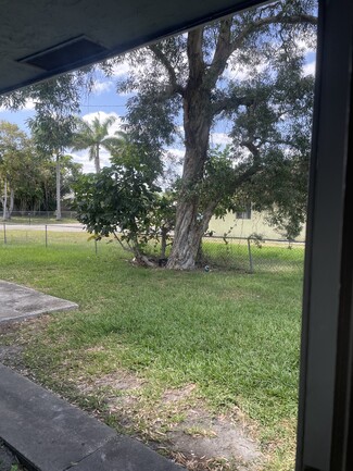 1570 E Breezy Ln Unit 1570 A East Breezy lane, West Palm Beach, FL 33417