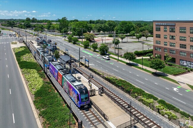 The Lynx Blue Line offers car free commutes to Uptown for Eastway commuters.