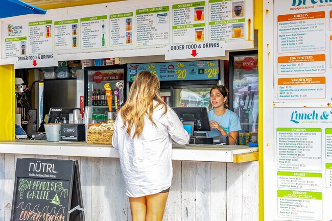 Just want to grab something quick on the beach then stop by paradise grille.