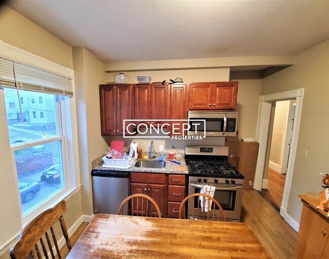 6 Sunset St unit 2, Roxbury Crossing, MA 02120 - photo 4