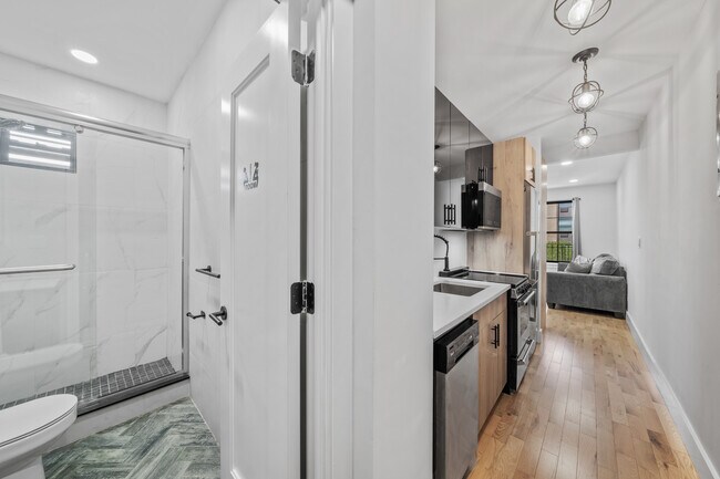 2505 Hoffman St, Bronx, NY 10458 - photo 6