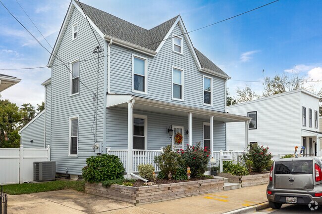Gwynns Falls features a mix of home styles, including the classic American Foursquare.