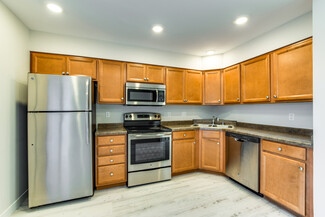10-63 Sinykin Cir, Madison, WI 53714