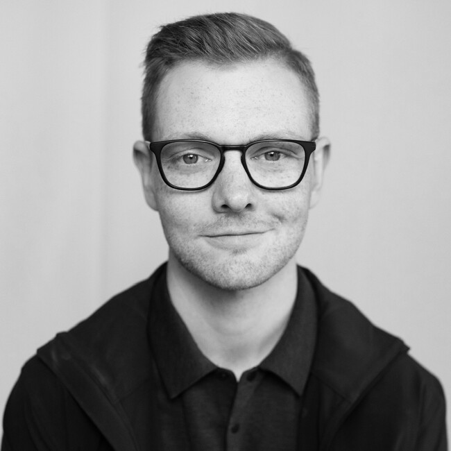 Agent Photo
