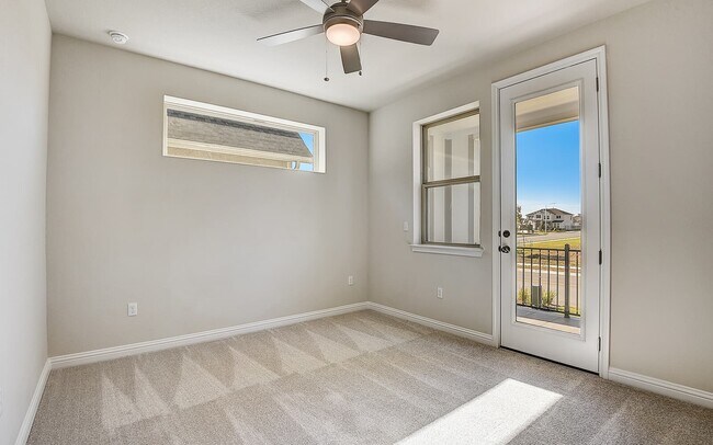 Urban Homes, Beckfield Plan unit 36759195, Austin, TX 78744 - photo 7