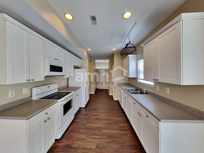 7145 Riverfront Dr, Nashville, TN 37221 - photo 3