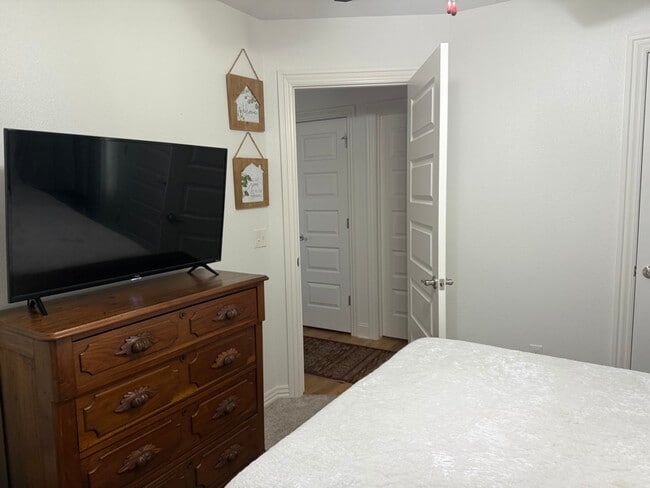 3701 SW Mistletoe Ave, Bentonville, AR 72713 - photo 2