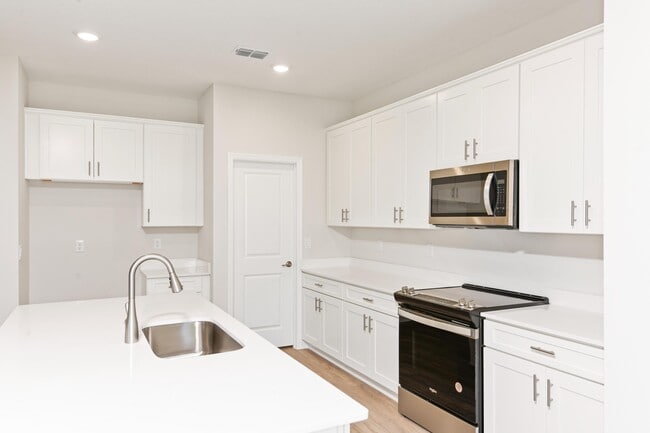 6192 SW 97th St, Ocala, FL 34476 - photo 2