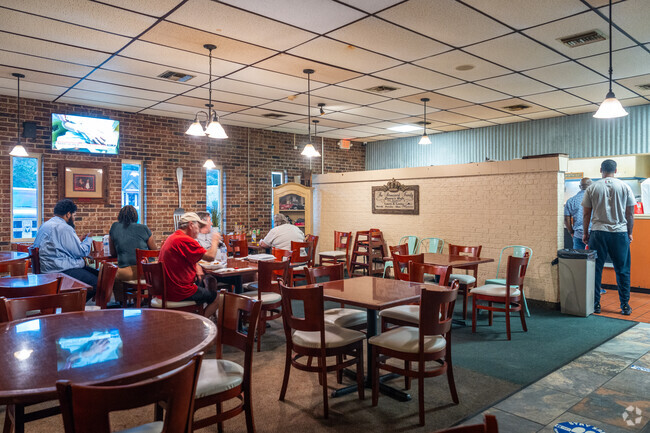 Laura's Two Cafe brings people together from nearby Debaillon Park and beyond.
