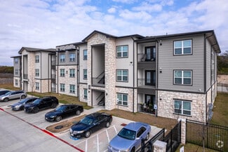 2101 Crouch Rd, Dallas, TX 75241