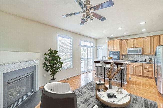 Kitchen/Sunroom