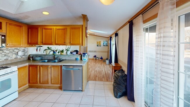 45 Kins Ct, Onset, MA 02558 - photo 3