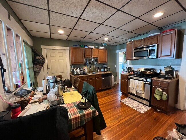 363 Beacon St unit 1, Somerville, MA 02143 - photo 6