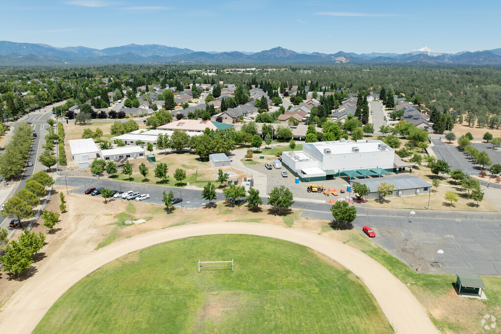 57 percent of students are proficient in reading at Shasta View Academy.