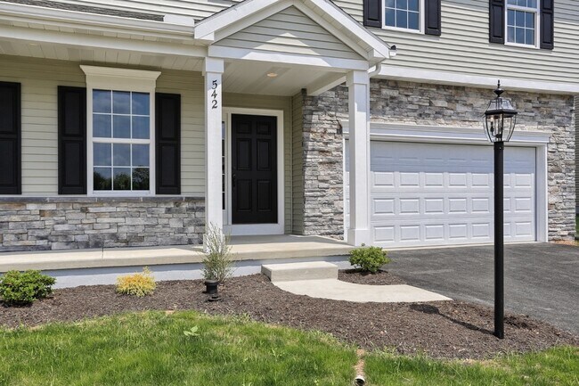 510 Bravery Dr unit 38567492, York, PA 17404 - photo 4