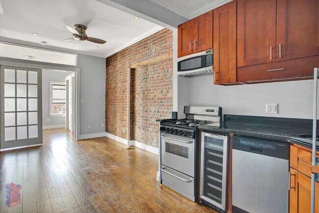 147 Avenue A unit 8F, New York, NY 10009 - photo 4