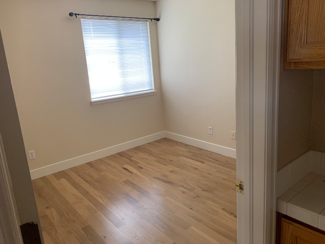 1521 Laurenwood Way, Highlands Ranch, CO 80129 - photo 6