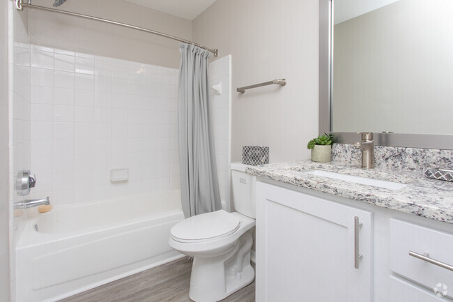 2BR, 2BA - 1060SF