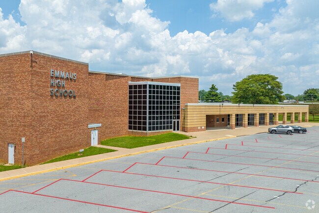 High school students of Emmaus attend the highly rated Emmaus High School.