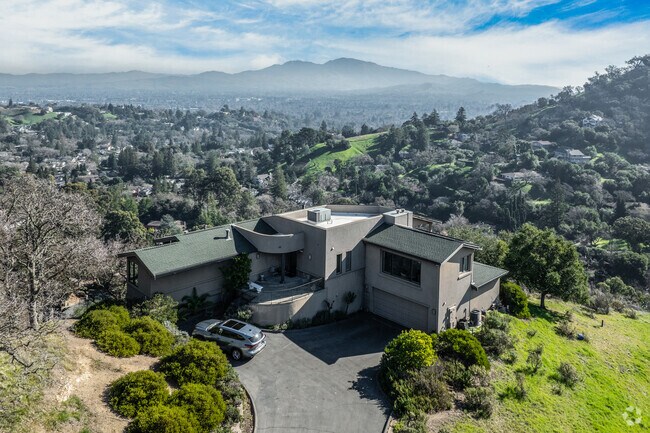 A hidden gem in Lafayette, the Reliez Valley Area boasts stunning landscapes.