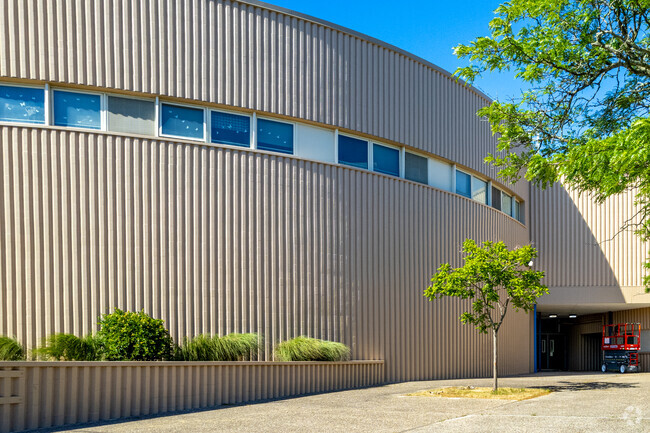 Dr. Martin Luther King Jr. School Complex